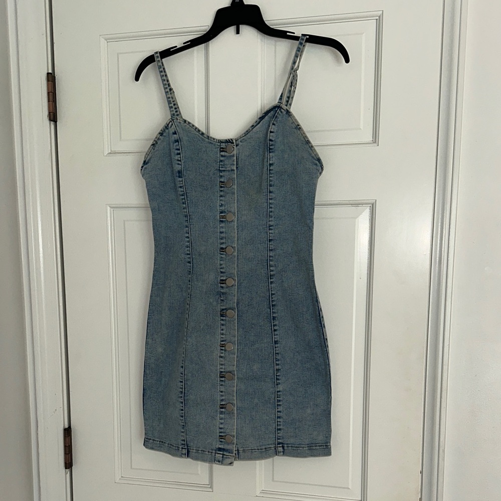 Women’s denim dress. Size medium